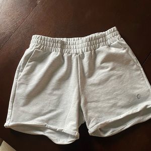 Zyia light grey shorts